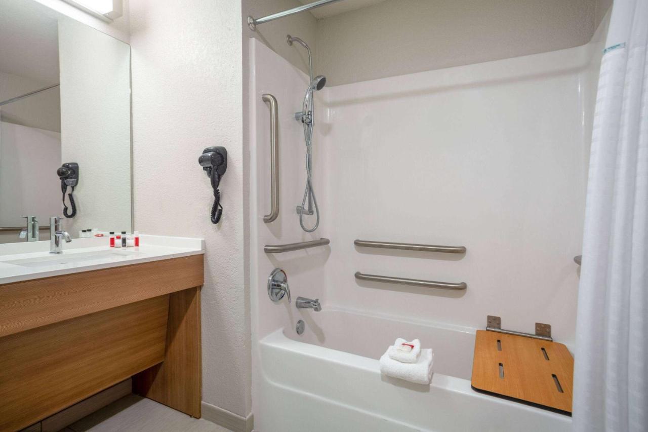 Microtel Inn & Suites By Wyndham Liberty Ne Kansas City Area Εξωτερικό φωτογραφία